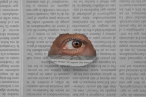Como analisar a veracidade de informações em reportagens de jornais