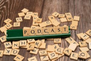 O que você precisa saber sobre o papel dos podcasts na disseminação de notícias no mundo atual