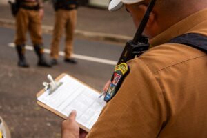 Como acompanhar processos e investigações públicas no Brasil: passo a passo com Diários Oficiais, CNJ e pesquisa por número